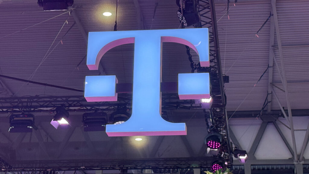 Deutsche Telekom switches off 2.1 GHz DSS to run the full band on 5G