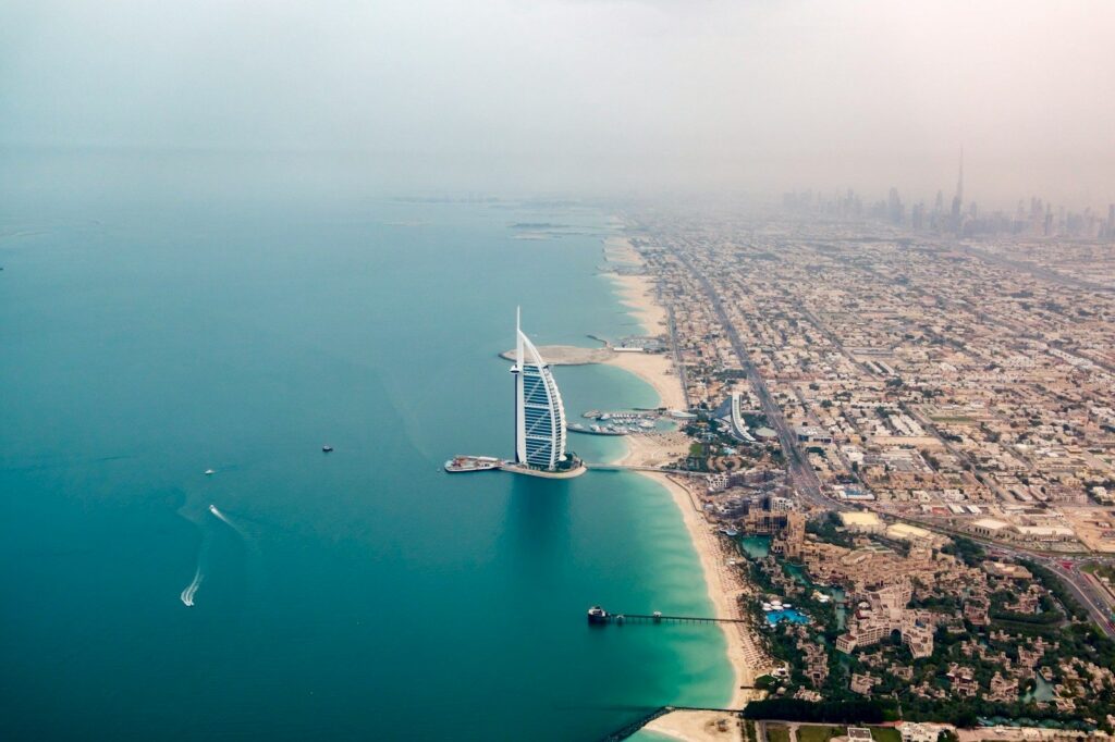 Ooredoo and du to land FIG subsea cable in the UAE