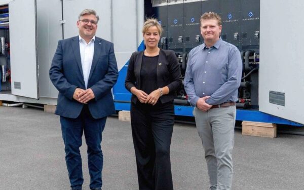 Thumbnail for Mona Neubaur attends BOOST status update in North Rhine-Westphalia visit