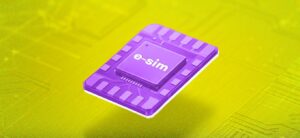 ניהול IoT eSIM הוא שליטה אחרי הפריסה, לא רק SIM מוטמע
